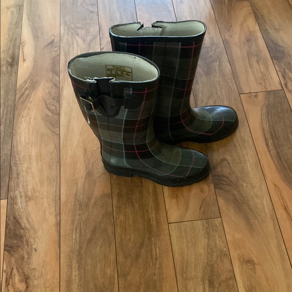 Chic Plaid Boots with Buckle